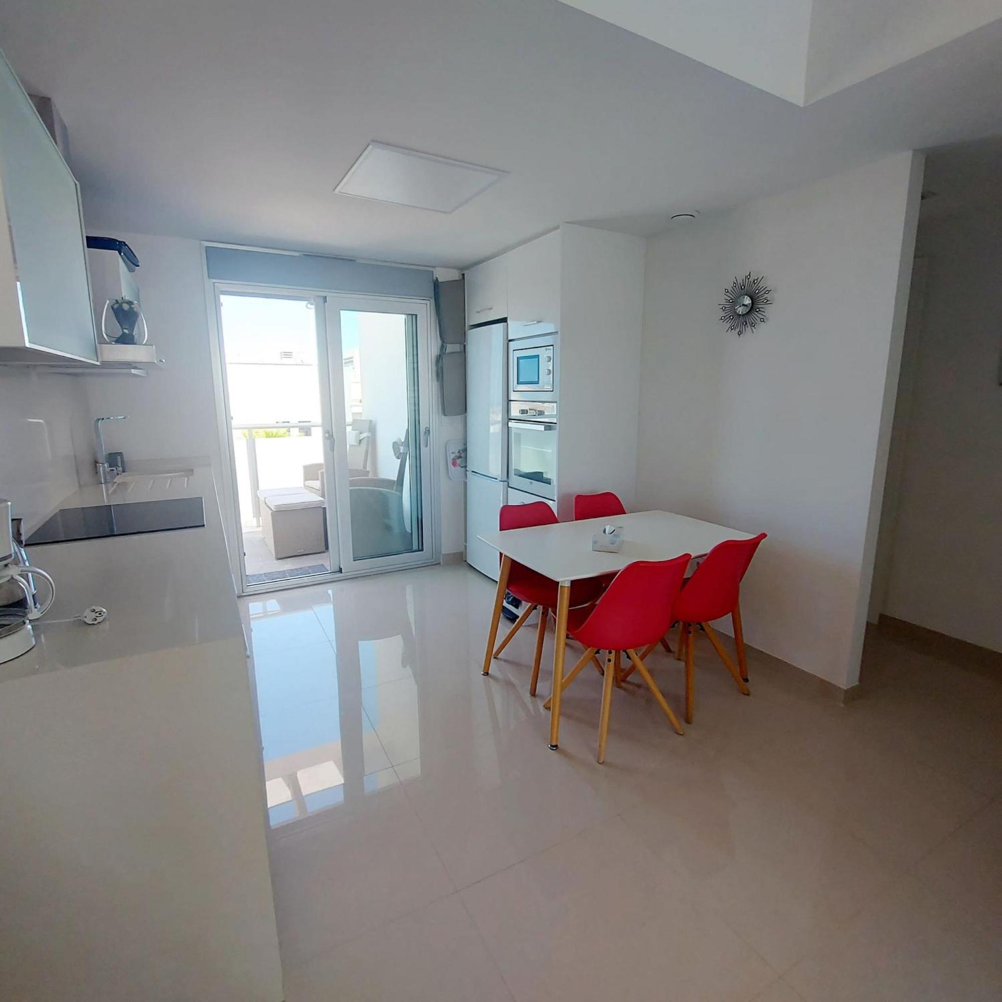 Property Punta Prima Amay Торрев'єха Екстер'єр фото