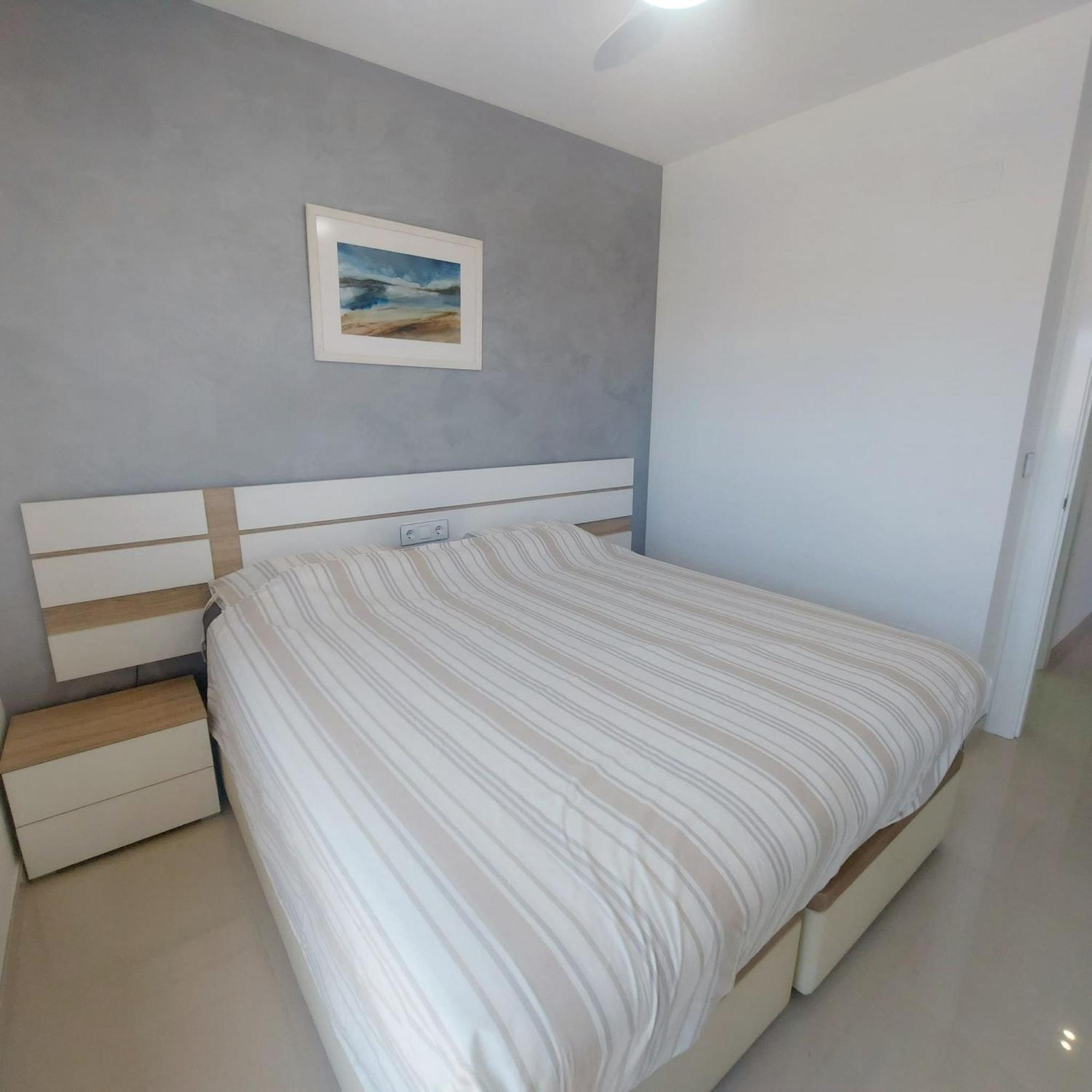 Property Punta Prima Amay Торрев'єха Екстер'єр фото