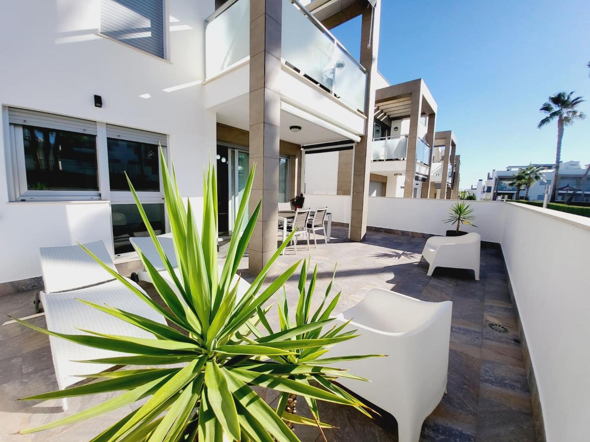 Property Punta Prima Amay Торрев'єха Екстер'єр фото